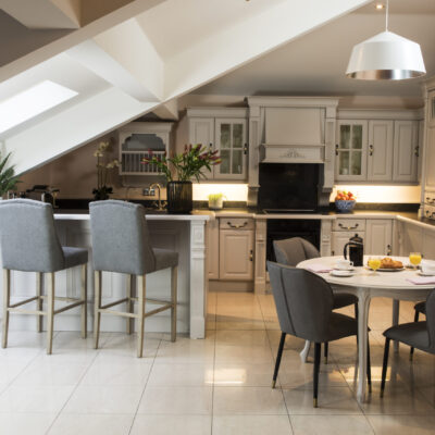 APARTMENT KITCHEN