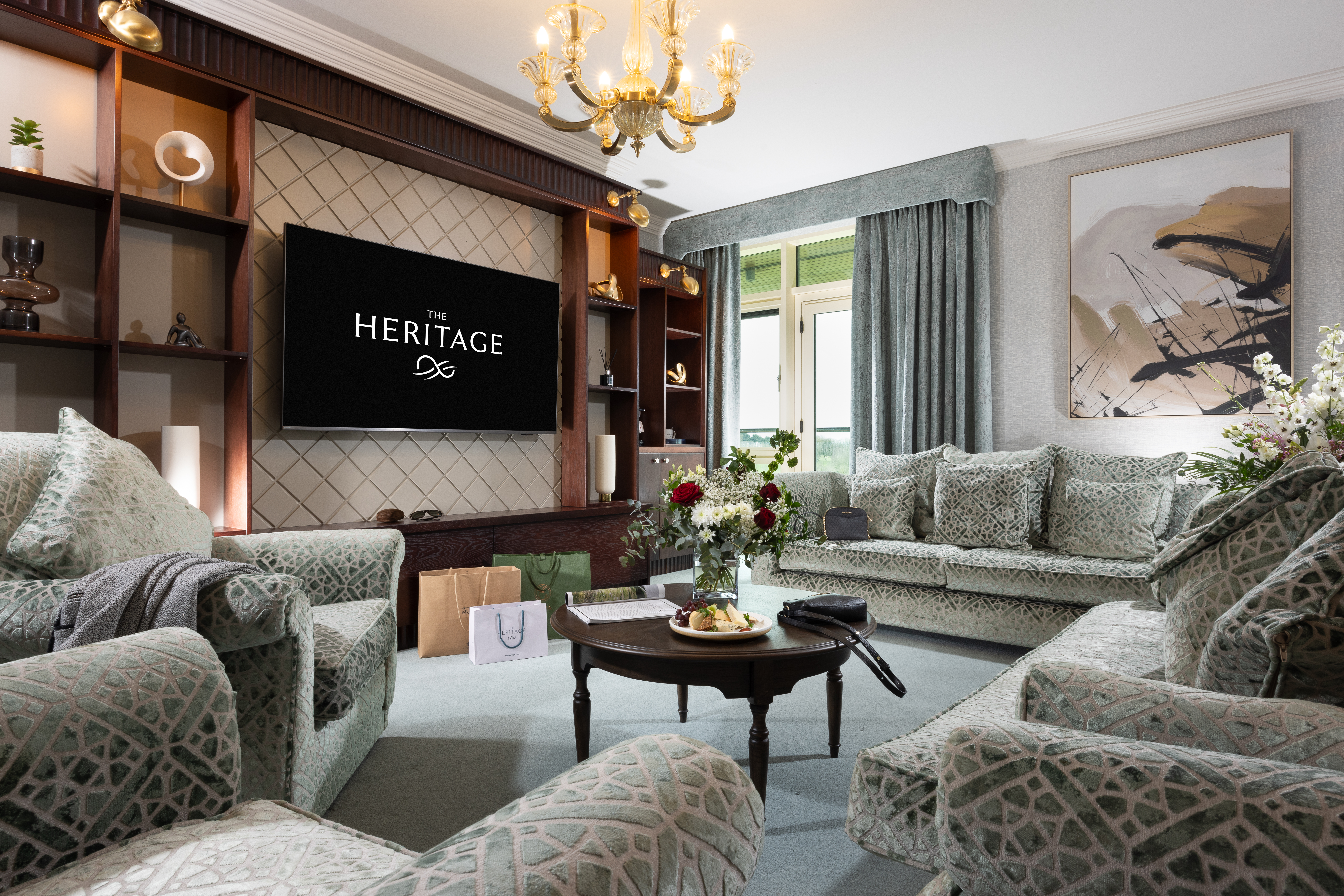 GROUP SUITE LIVING AREA